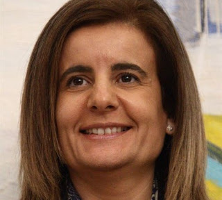 Fátima Báñez La última frontera o como una única neurona consiguió que fuera Ministra Fátima Báñez La última frontera o como una única neurona consiguió que fuera Ministra